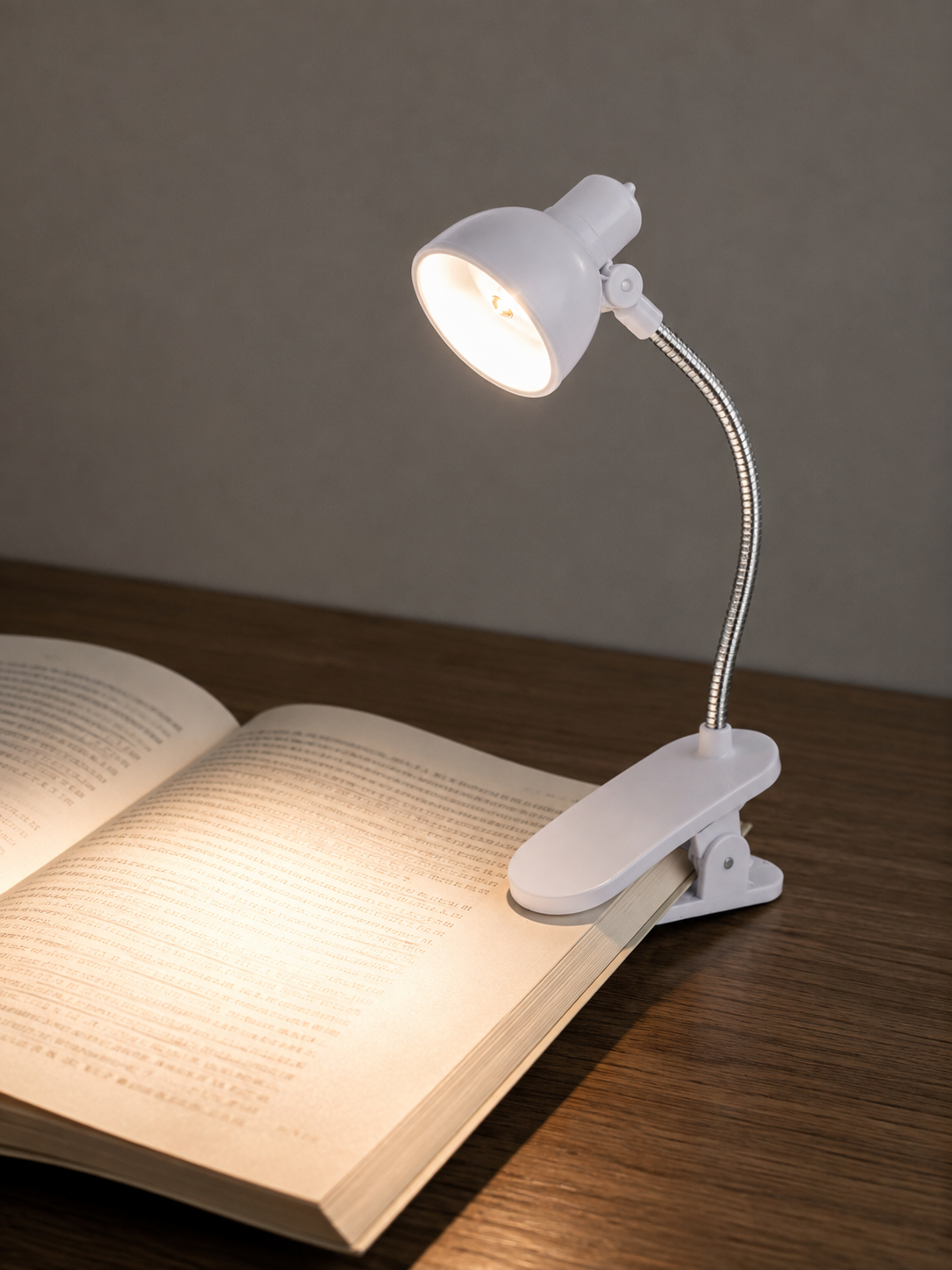 Portable LED Reading Lamp With Clip – Flexible Book Light